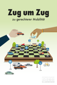 Das Bild zeigt ein Schachbrett auf dem Verkehrsmittel, Verkehrszeichen und Bäume als Figuren stehen. Zwei Personen
                            spielen. Einige Figuren stehen neben dem Schachbrett.